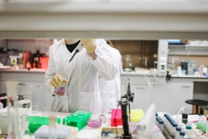 Lire la suite à propos de l’article Fièvre après vaccin bébé 2 mois : Que faire pour soulager votre nourrisson