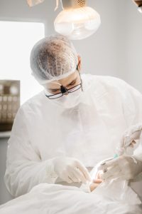 Lire la suite à propos de l’article Dent Qui Se Casse et Carence : Les Secrets pour Sauver Votre Sourire